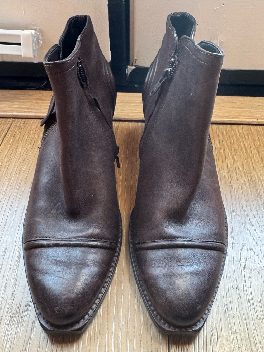 Paul green Brown Leather Side-Zip Ankle Boots. Excellent condition.size 6:6.5